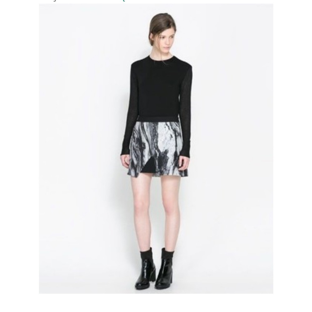 Zara Mini Black & White Marble Mini Skirt Size Small